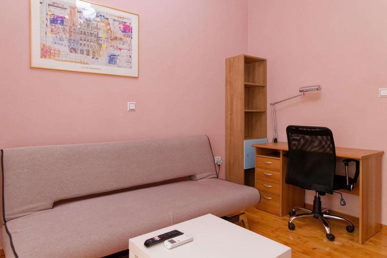 Serenity Apartment カラマタ エクステリア 写真
